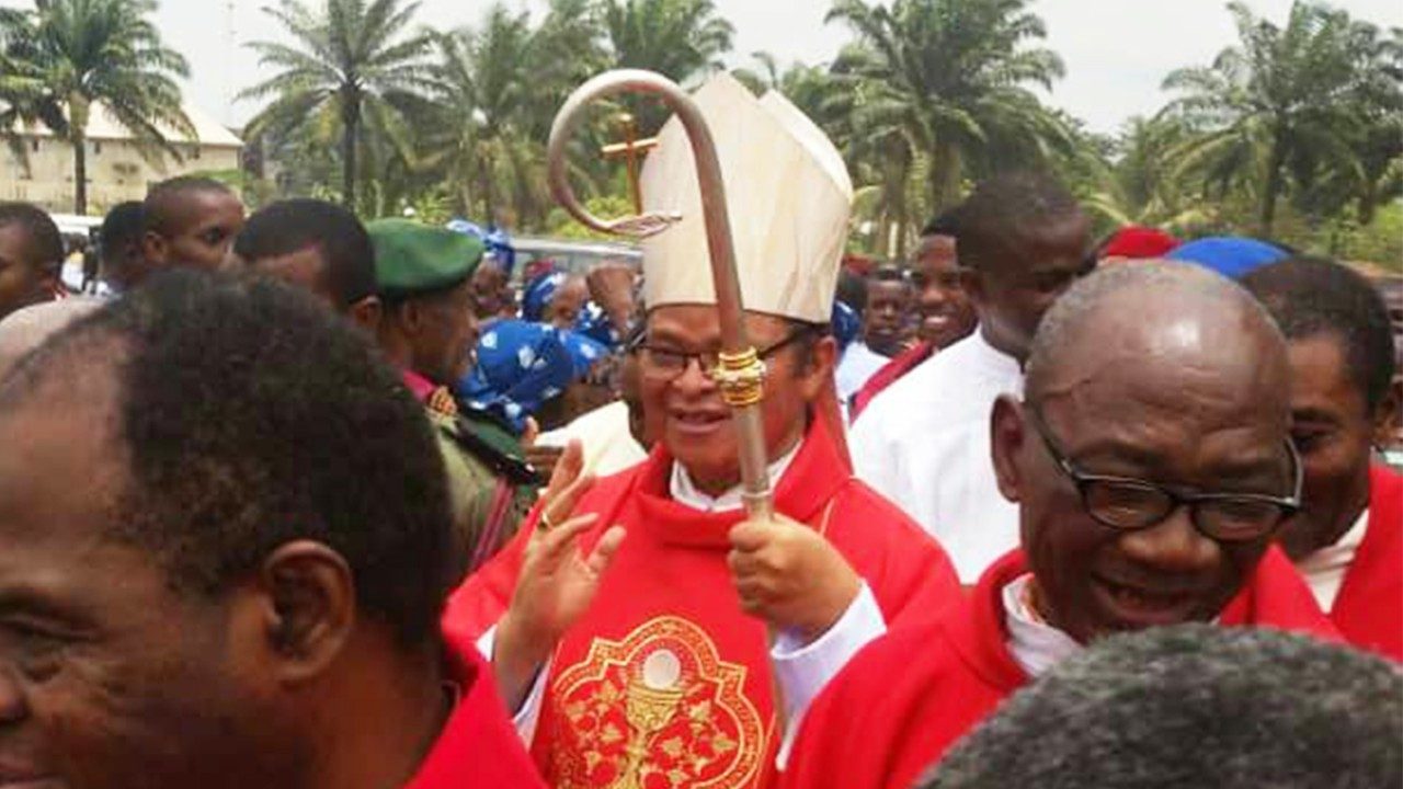 Il vescovo Lucio I. Ugorji, Nigeria. 