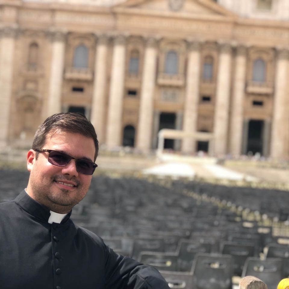 don carlos augusto duncan sacerdote brasilero estudiante beca de carf