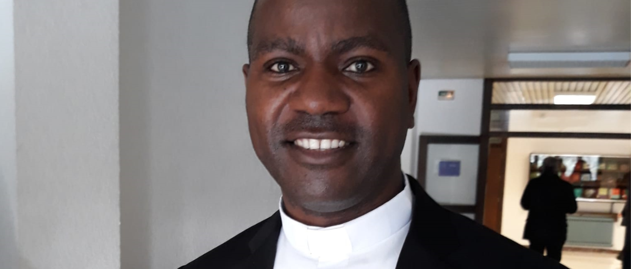 don KITOOLO JOHN VIANNEY, kněz arcidiecéze KAMPALA (UGANDA) - ugandský kněz
