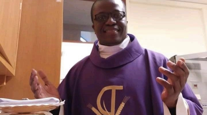 Don Mwamba, een roeping die de vrucht is van de onbetaalbare toewijding van missionarissen in Afrika - Zambiaanse priester - CARF