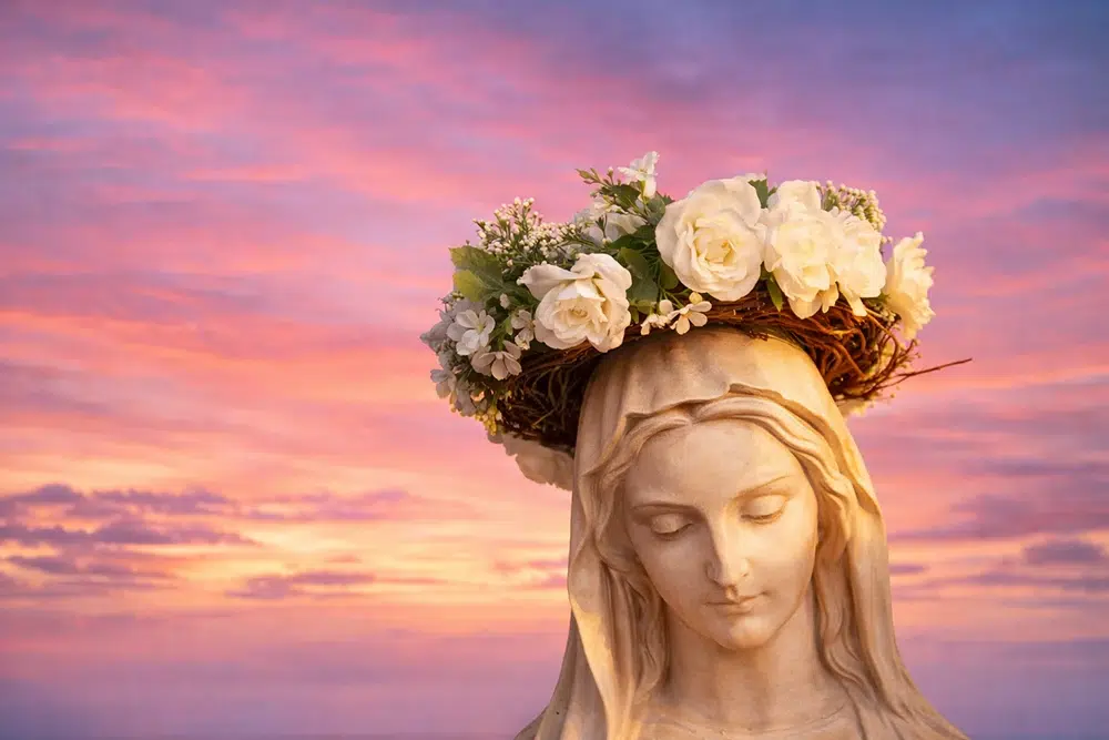 Mayo, mes de Nuestra Madre la Virgen Marí