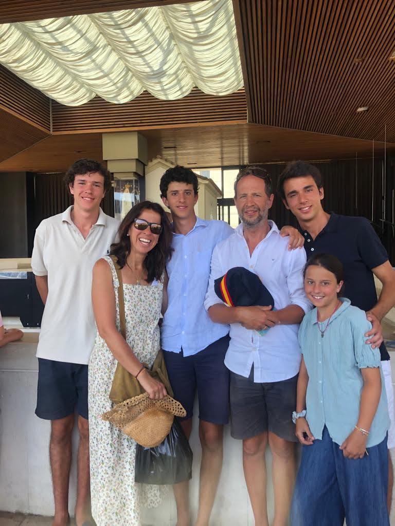 Discernimiento Jacobo de Mesa, con su familia en Fátima