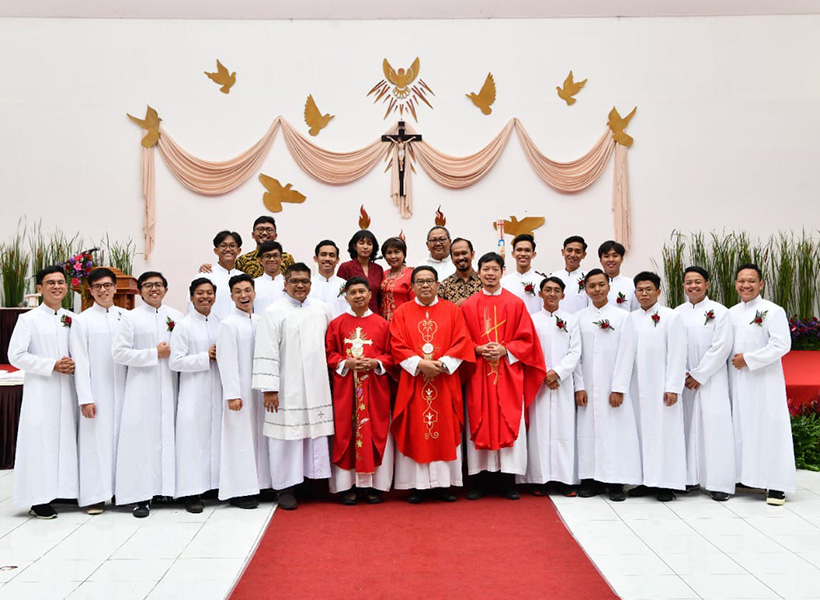 seminariști indonezia familia dimas