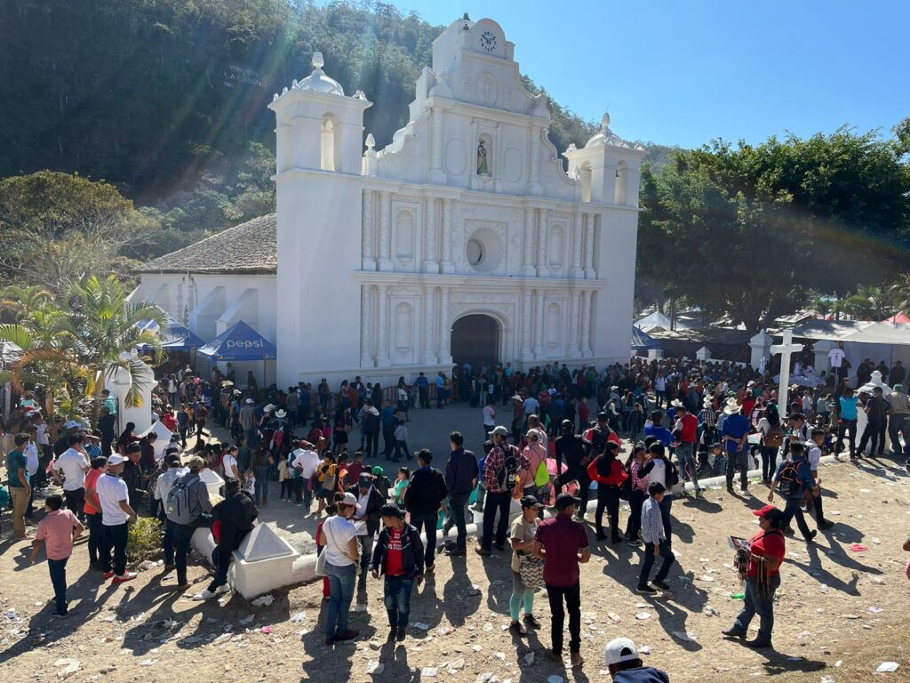 santuario de san matías, la campa, honduras. sacerdotes y seminaristas