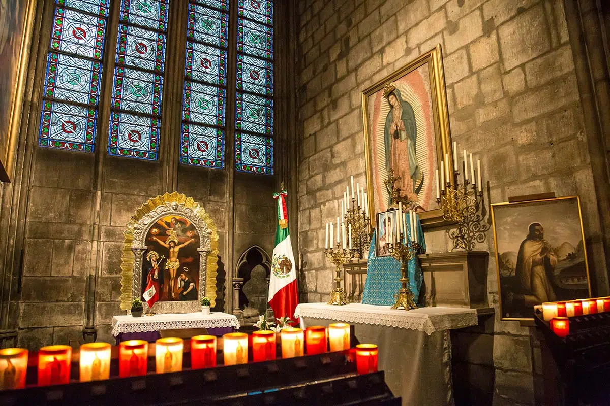 Virgen de Guadalupe en Notre Dame, París-san-josemaría-tilma