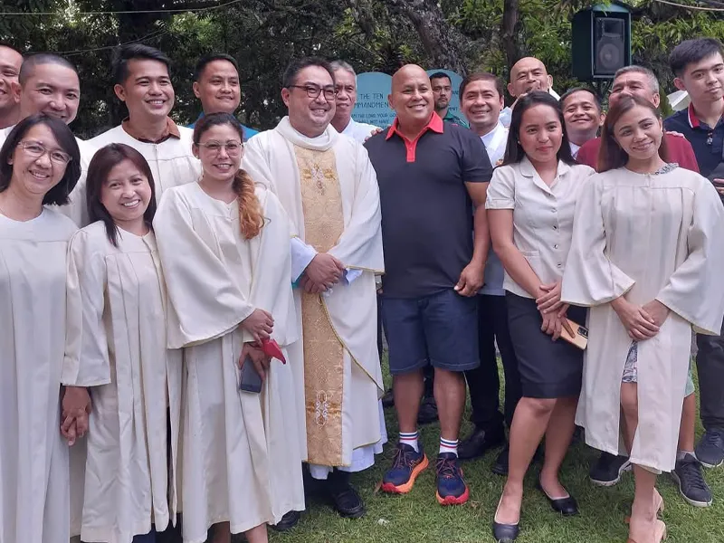 El sacerdote encuentra su razón de ser en la Eucaristía