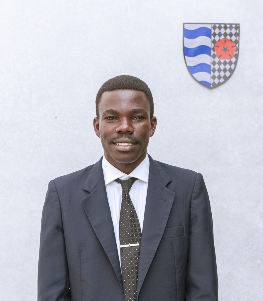 Goncalves-Cacoma-Cahinga-Angola-vocación-sacerdote