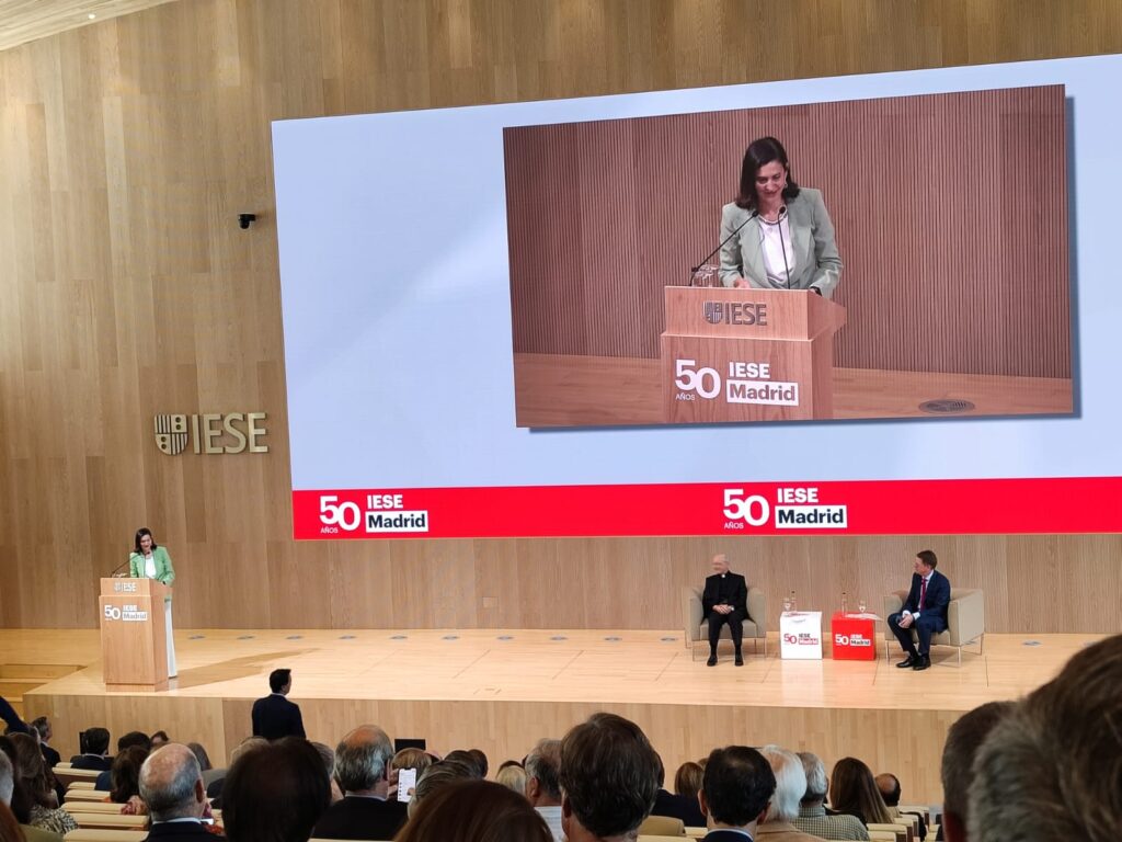 Окариз 50-годишнина IESE Мадрид реч работа3