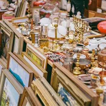 Mercadillo semestral del Patronato de Acción Social de la Fundación CARF