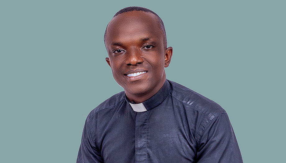 Emmanuel Enwenwen preot Nigeria
