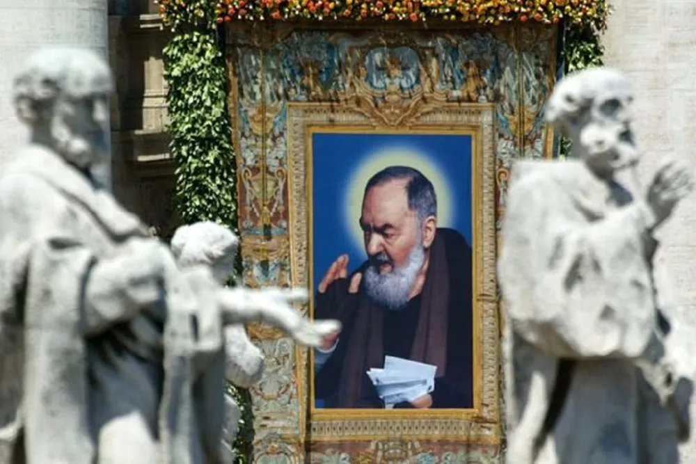canocizacion padre pio