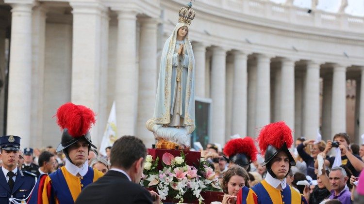 Un canto a María 1 canto a maría virgen de fátima roma papa león