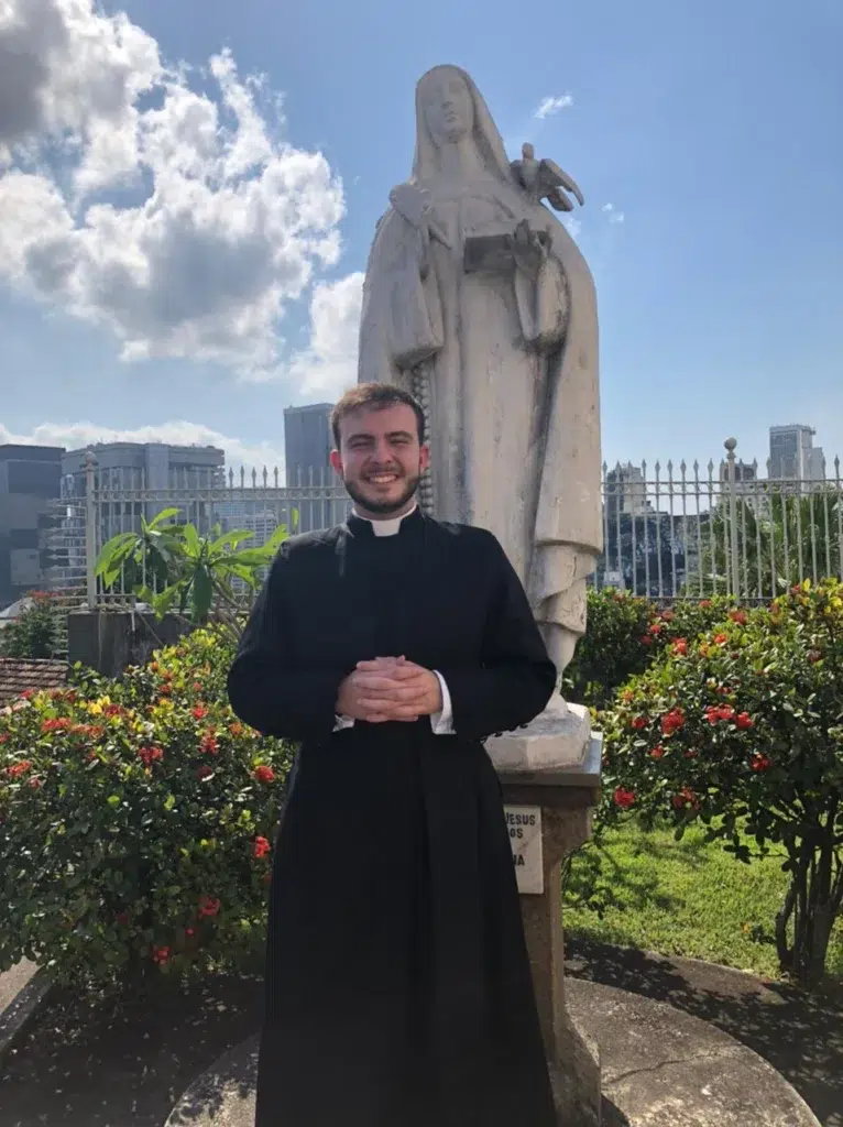 José Gabriel Silva Kafa, seminarista de Brasil de la diócesis de Río de Janeiro, continúa creciendo en su fe y su vocación sacerdotal.