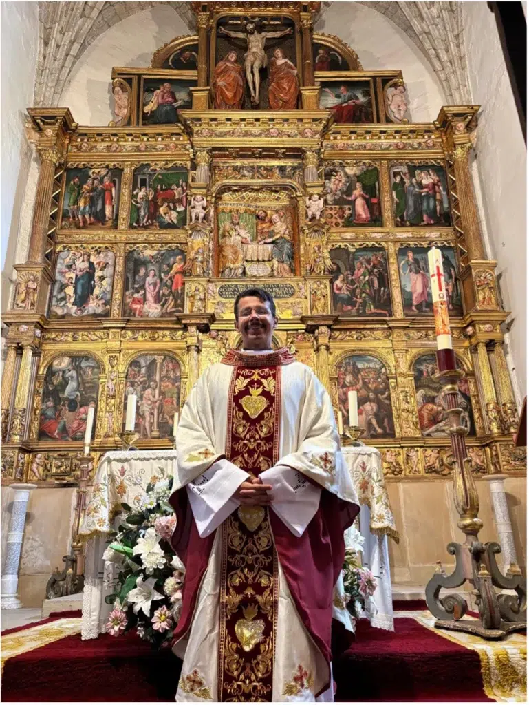 Misa del primer año de ordenación en la iglesia de la Purificación de Elcano
