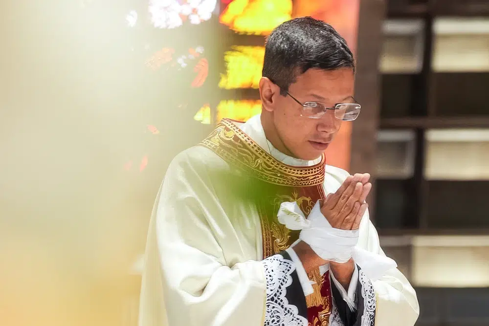 Ser sacerdote, el testimonio de Lacton Lucas.