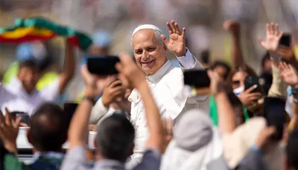 Las claves de la “primera gran visita” del Papa: España evangelizadora, migraciones y nueva generación católica